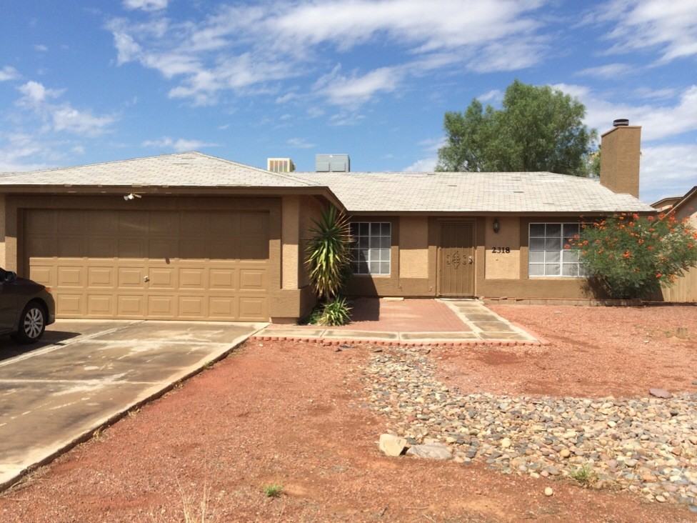 2318 N 87th Ave - Photo 2 of 12