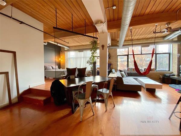 436 Wellington Street West #10005