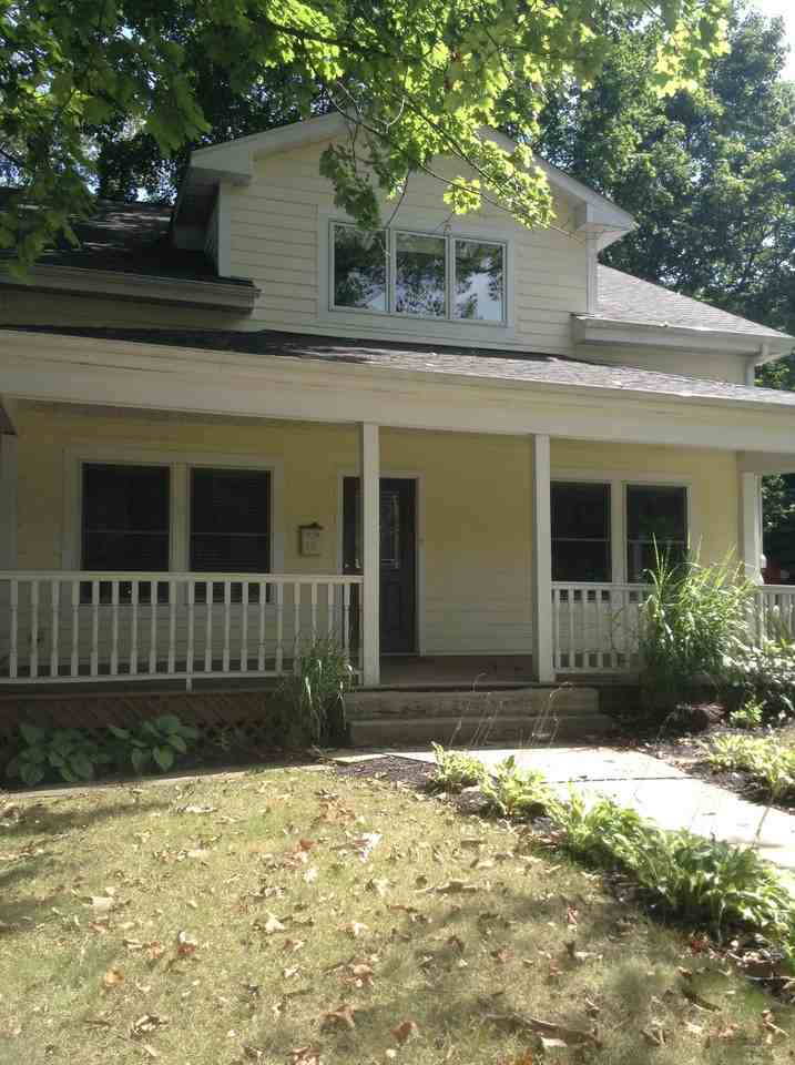 201 W Hutchinson Ave - Photo 2 of 33