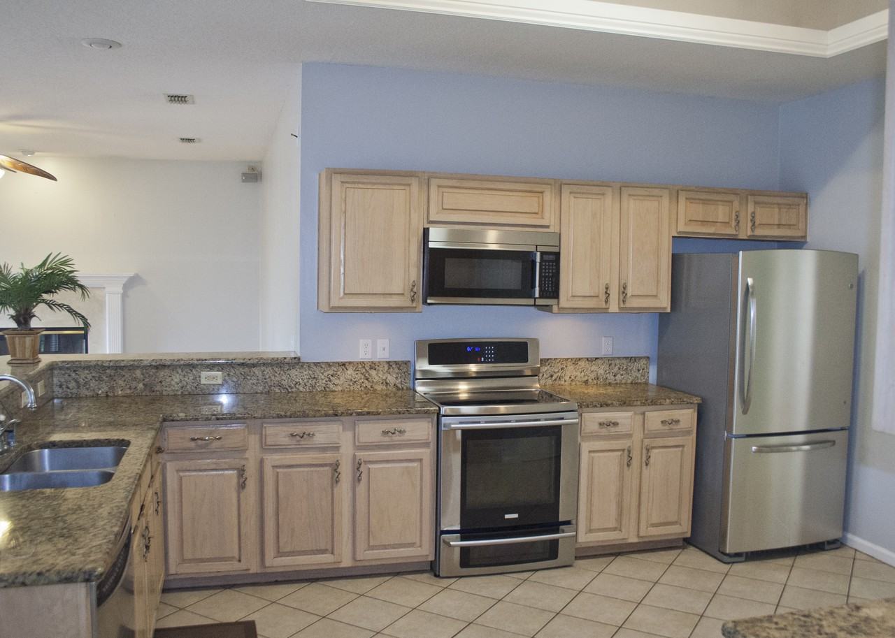 13854 Athens Drive - Photo 3 of 10