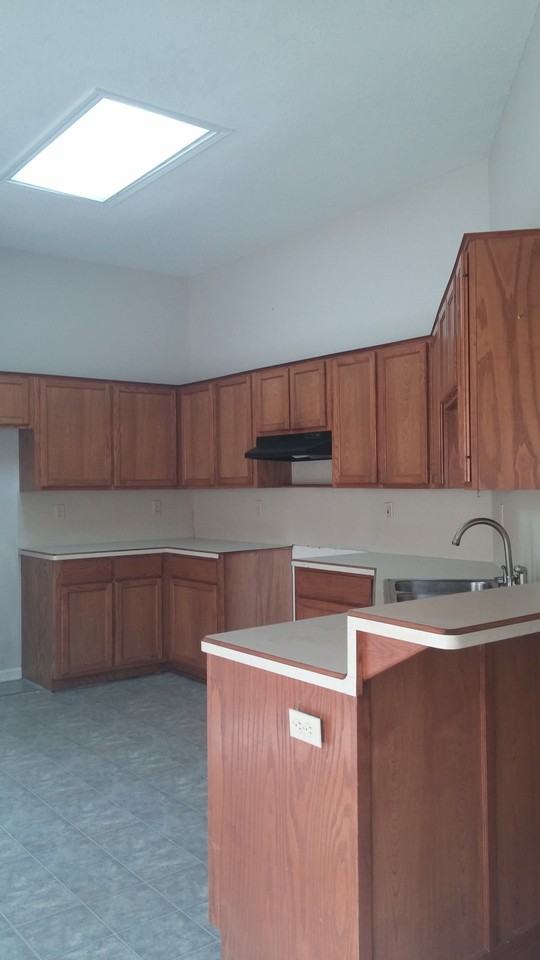 13055 Westchester Ln - Photo 2 of 11