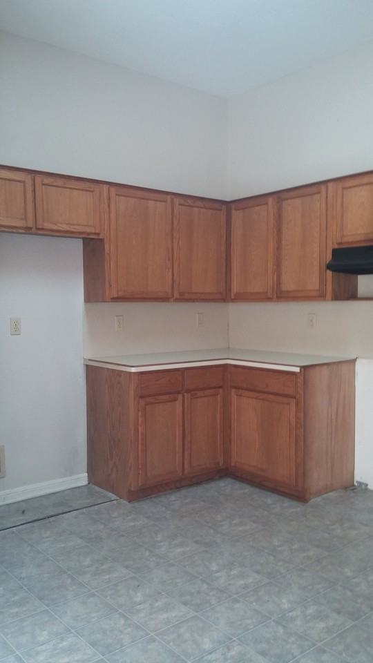 13055 Westchester Ln - Photo 3 of 11