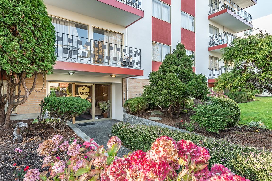 King Charles Apartments - Photo 2 of 4