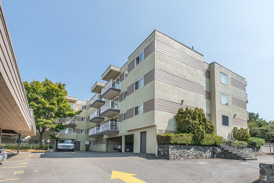 Inverness Manor Apartments 960 Inverness Road, Saanich, BC V8X 2R9