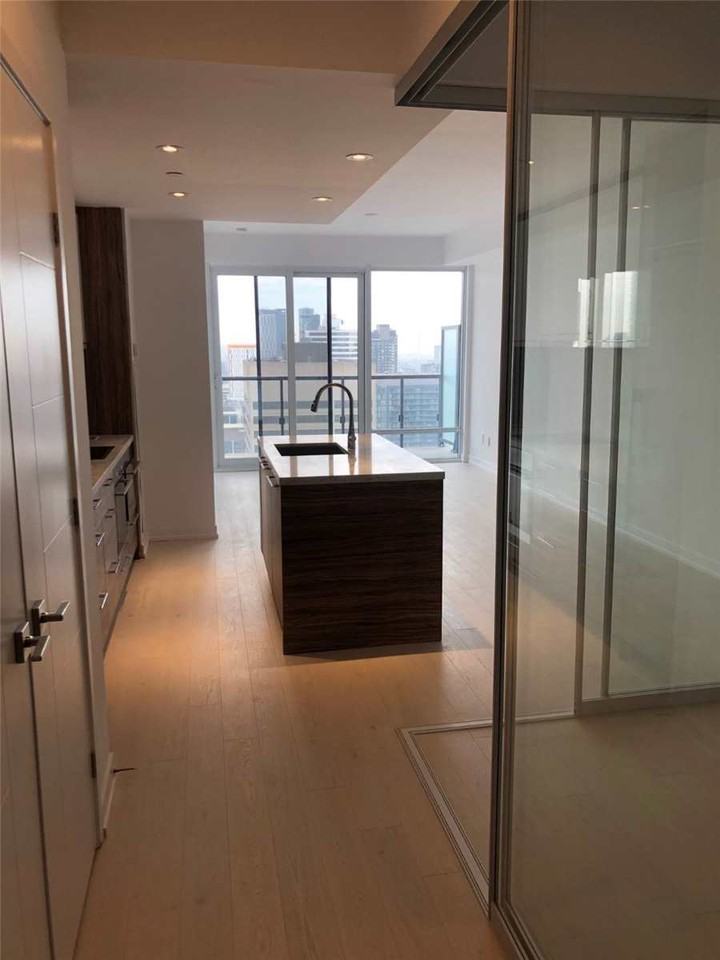 488 University Avenue #2605