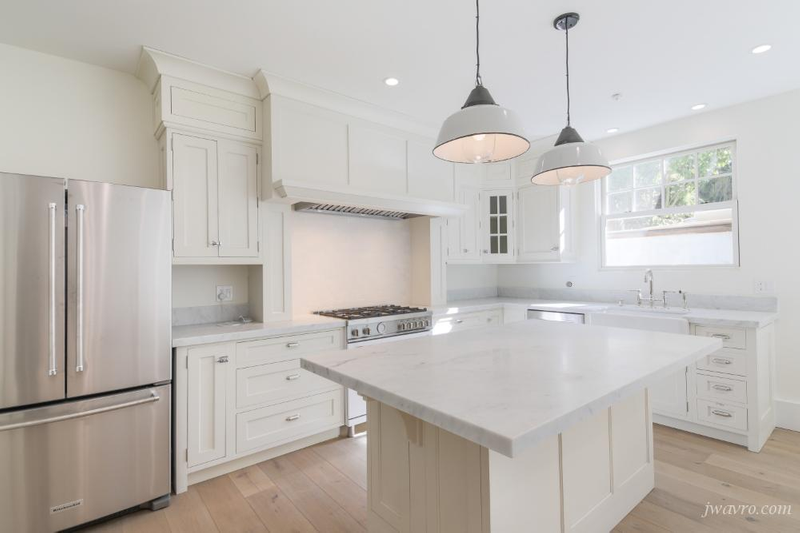 2439 Pacific Ave - Photo 3 of 20