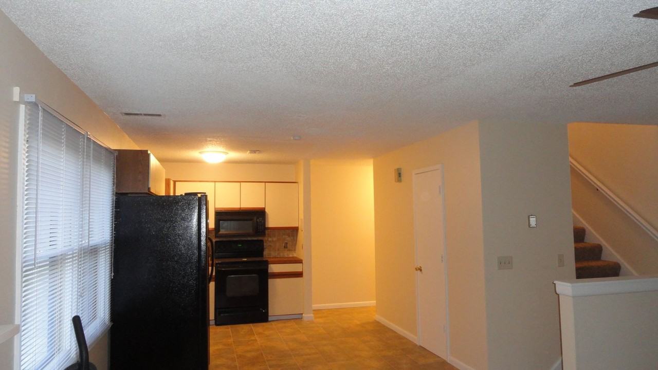 5231 Dakota Drive - Photo 7 of 20