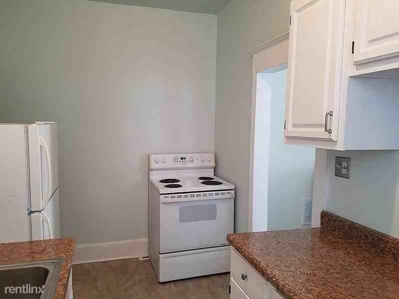 1102 Wesley Avenue - Photo 3 of 26