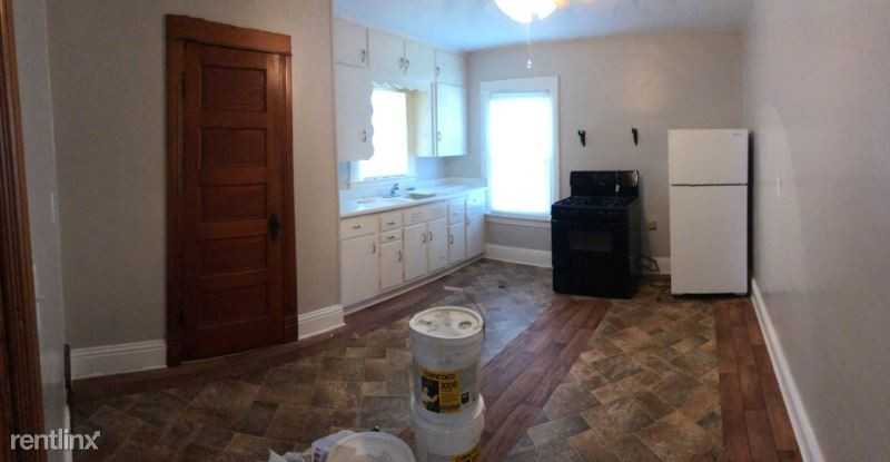 303 E Short St #2 - Photo 2 of 5