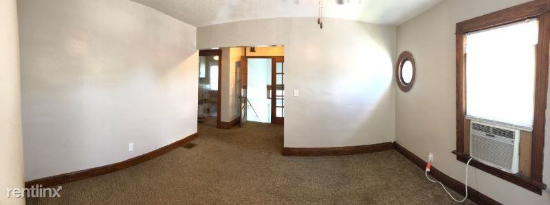 303 E Short St #2 - Photo 3 of 5