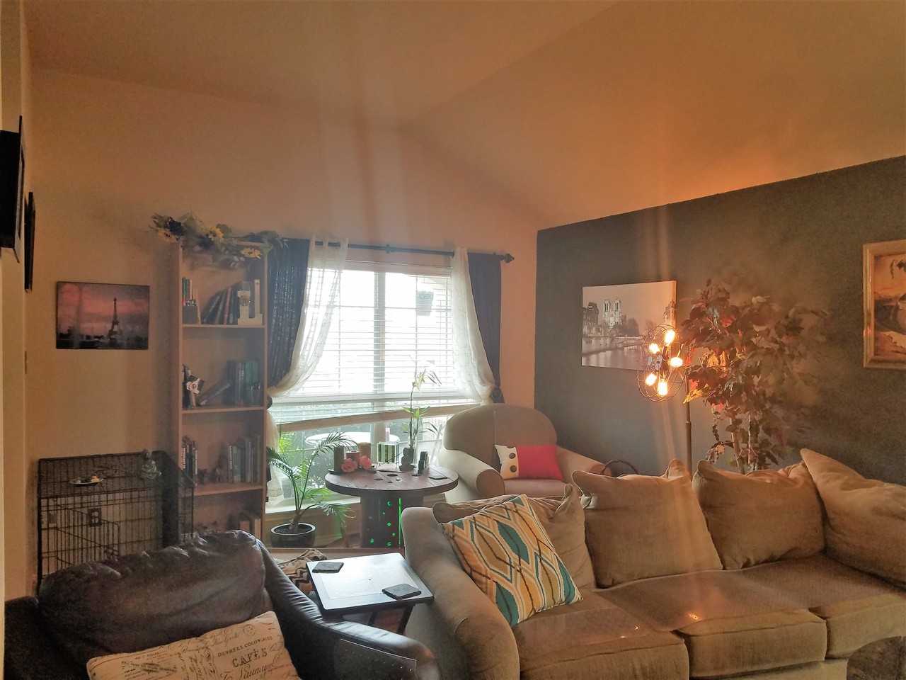 1560 Haynie Bend - Photo 2 of 23