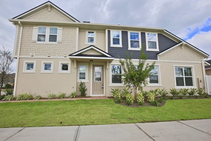 8997 Fullerwood Avenue - Photo 2 of 27