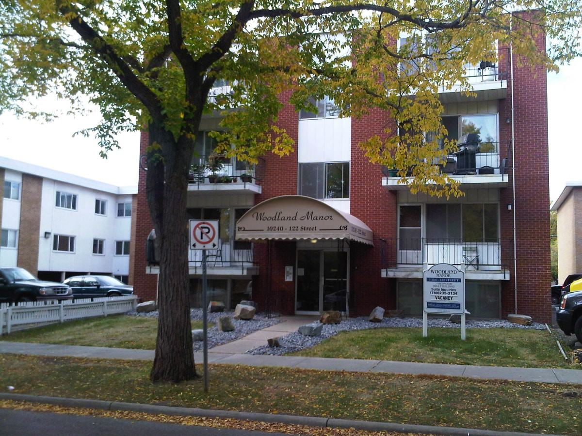 10240 Woodland Manor 10240 122 Street, Edmonton, AB T5N ...
