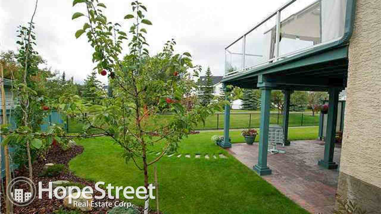 222 Douglas Ridge Mews Se - Photo 2 of 20