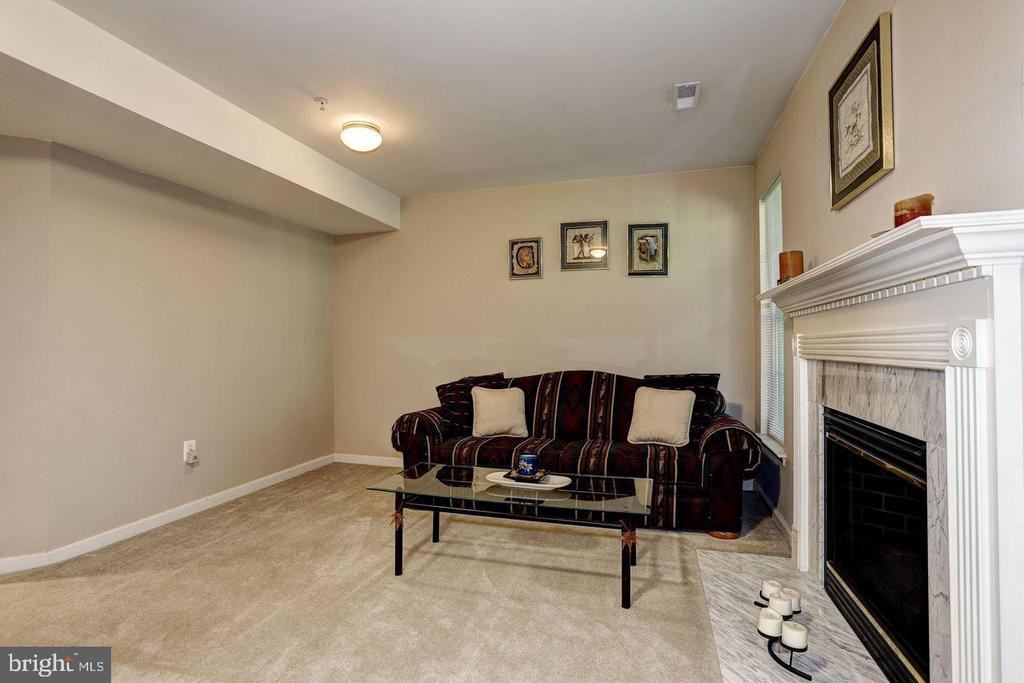 10705 Enfield Drive - Photo 3 of 17