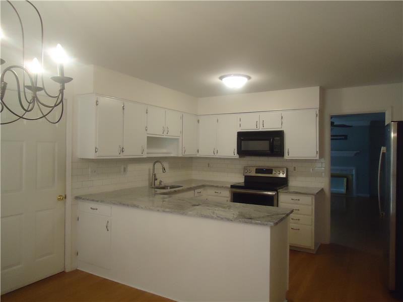 6804 Gunpowder Lane - Photo 3 of 30