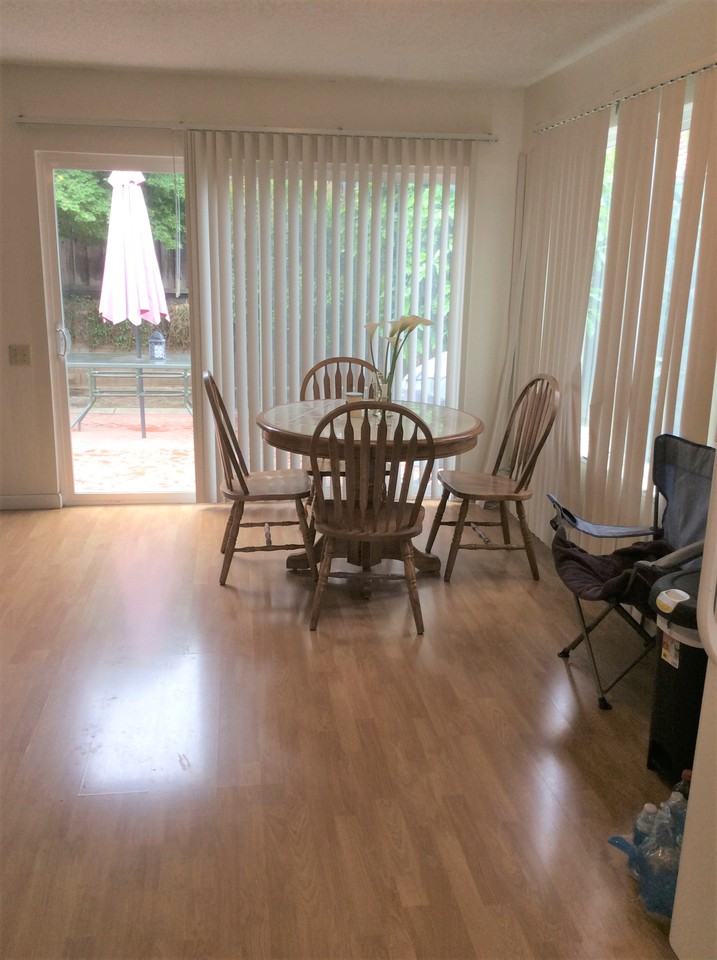 3074 Woods Way - Photo 3 of 8