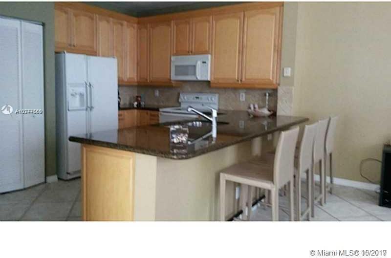 618 Willow Bend Rd - Photo 3 of 12