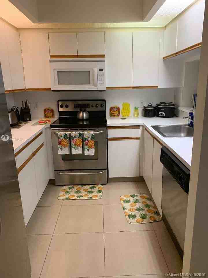 12901 Sw 15 Ct 111 V - Photo 2 of 12