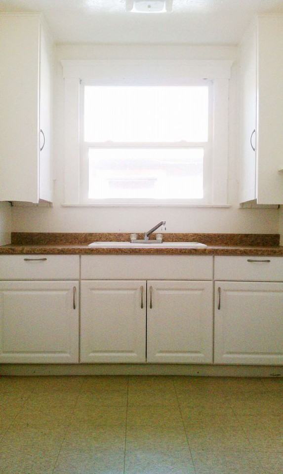 371 N. Park - Photo 2 of 6