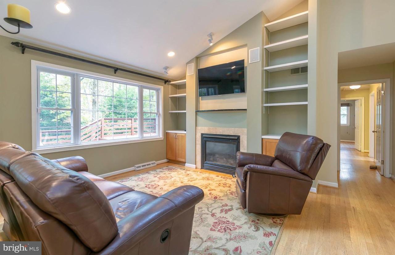 132 Berrywood Drive - Photo 2 of 23