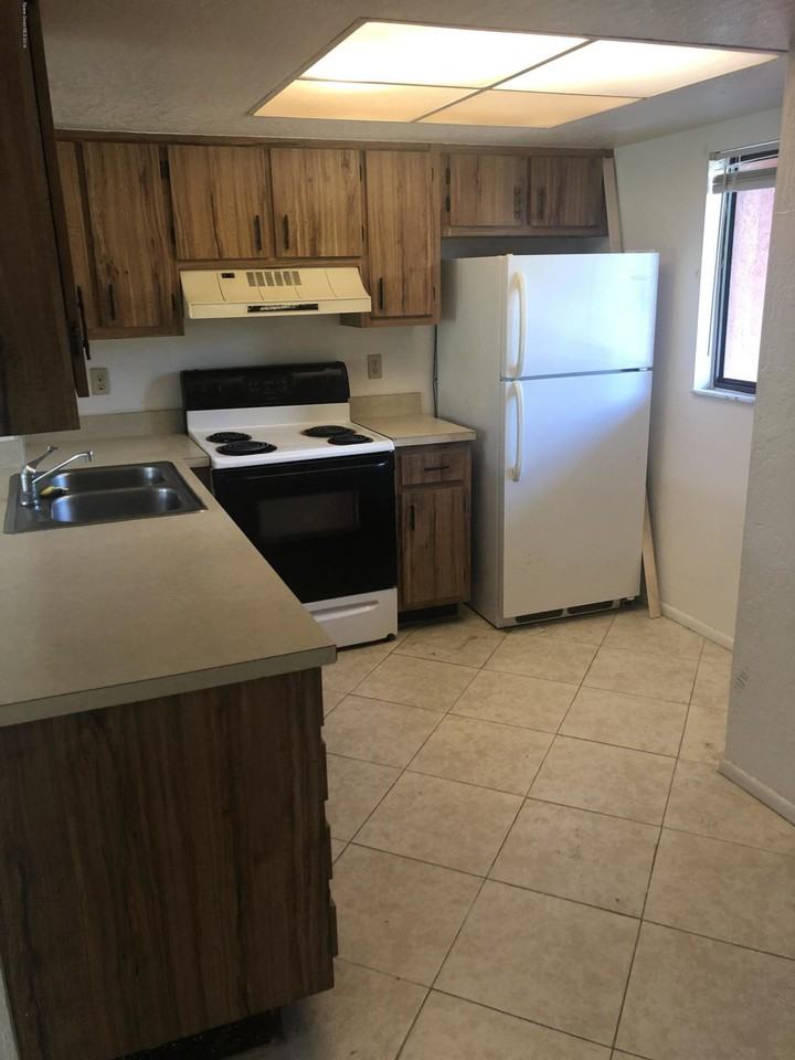 1708 University Lane #Unit - Photo 3 of 14