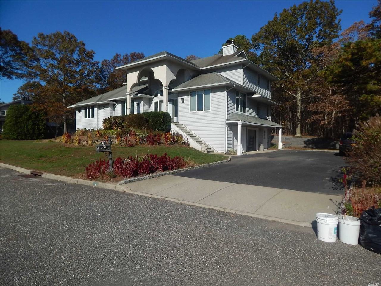 7 Mead Ave - Photo 2 of 20