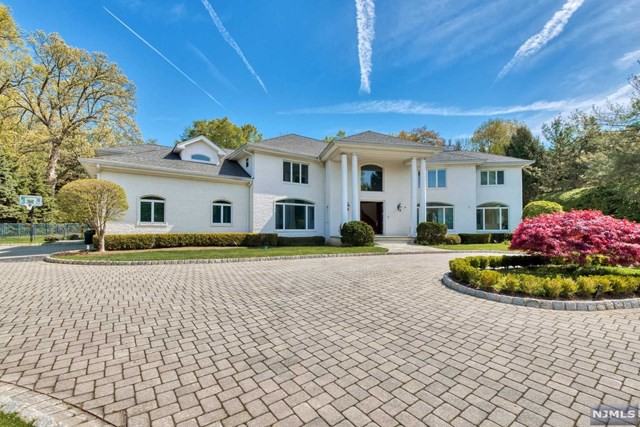 23 North Pond Road - Photo 2 of 25