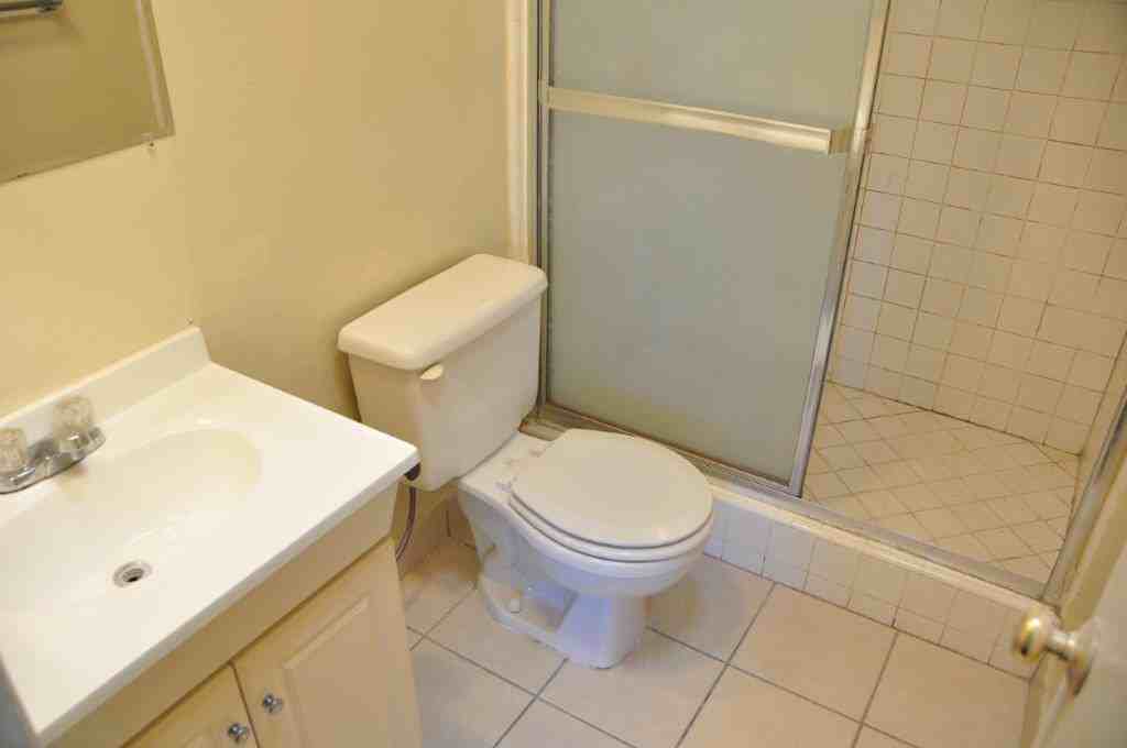 S. Garth Ave. & Beverlywood St. - Photo 6 of 27