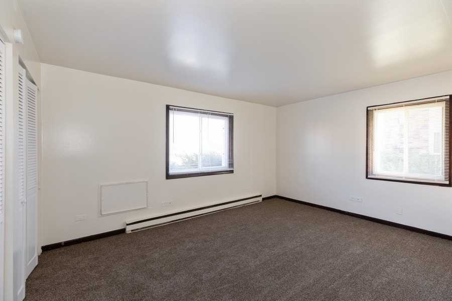 Islander Apartments - Photo 3 of 10