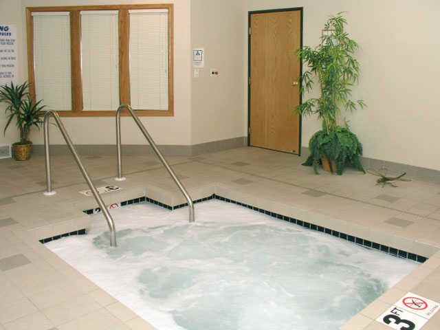 Silver Springs Apartments - Photo 2 of 24