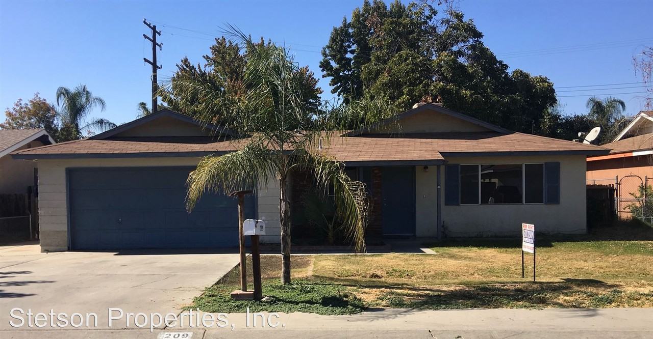209 Lombardi St, Porterville, CA 93257 3 Bedroom House for Rent for