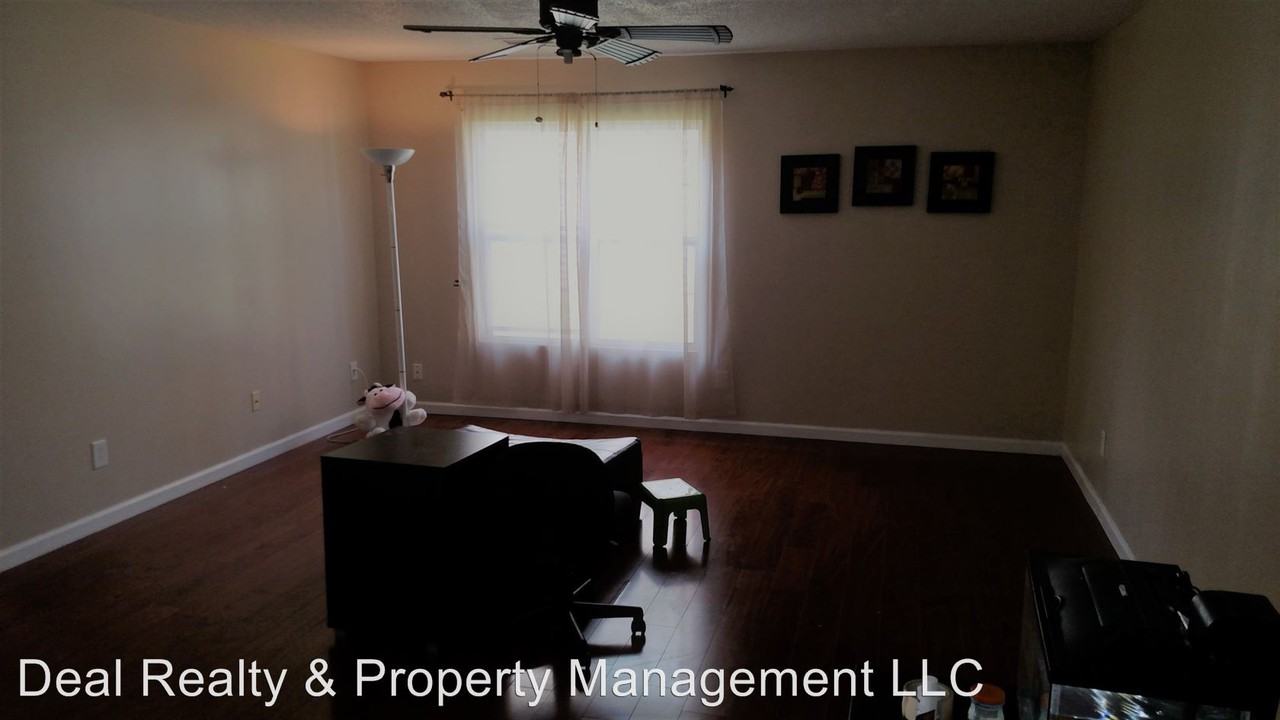 131 Brookhaven Dr. - Photo 2 of 10