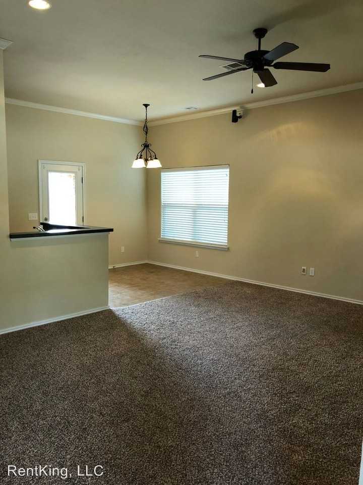 509 Crestland Dr - Photo 2 of 21