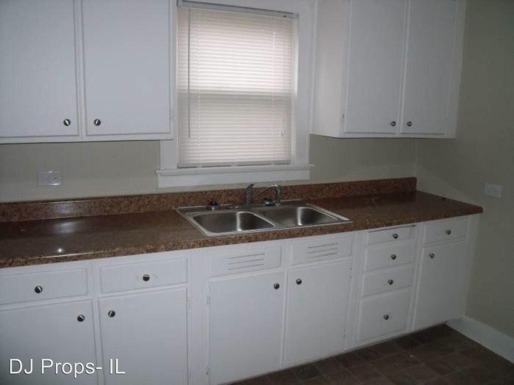 4016 15th Street - Photo 3 of 9