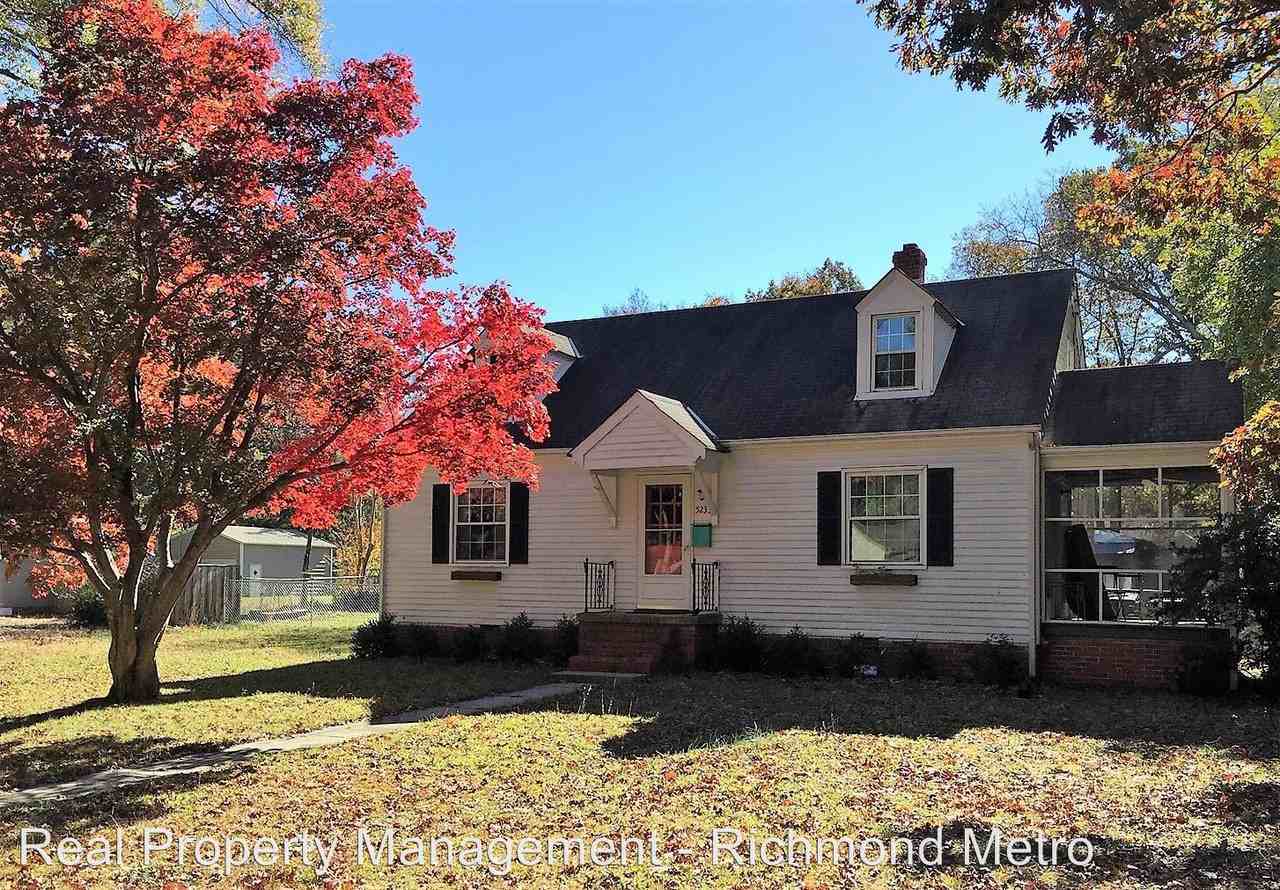 5233 Bondsor Lane - Photo 2 of 11