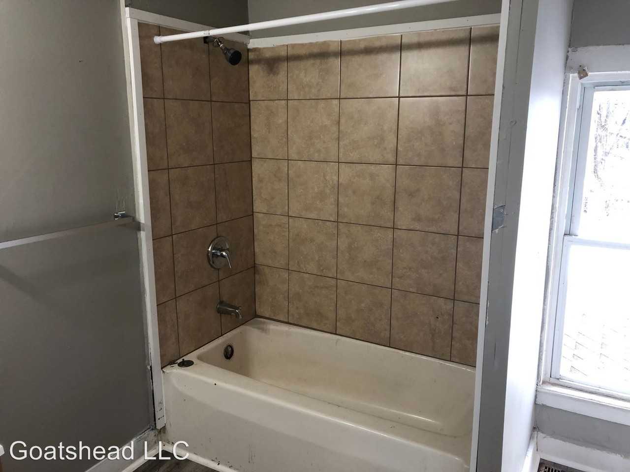 47 N Fulton St - Photo 2 of 12