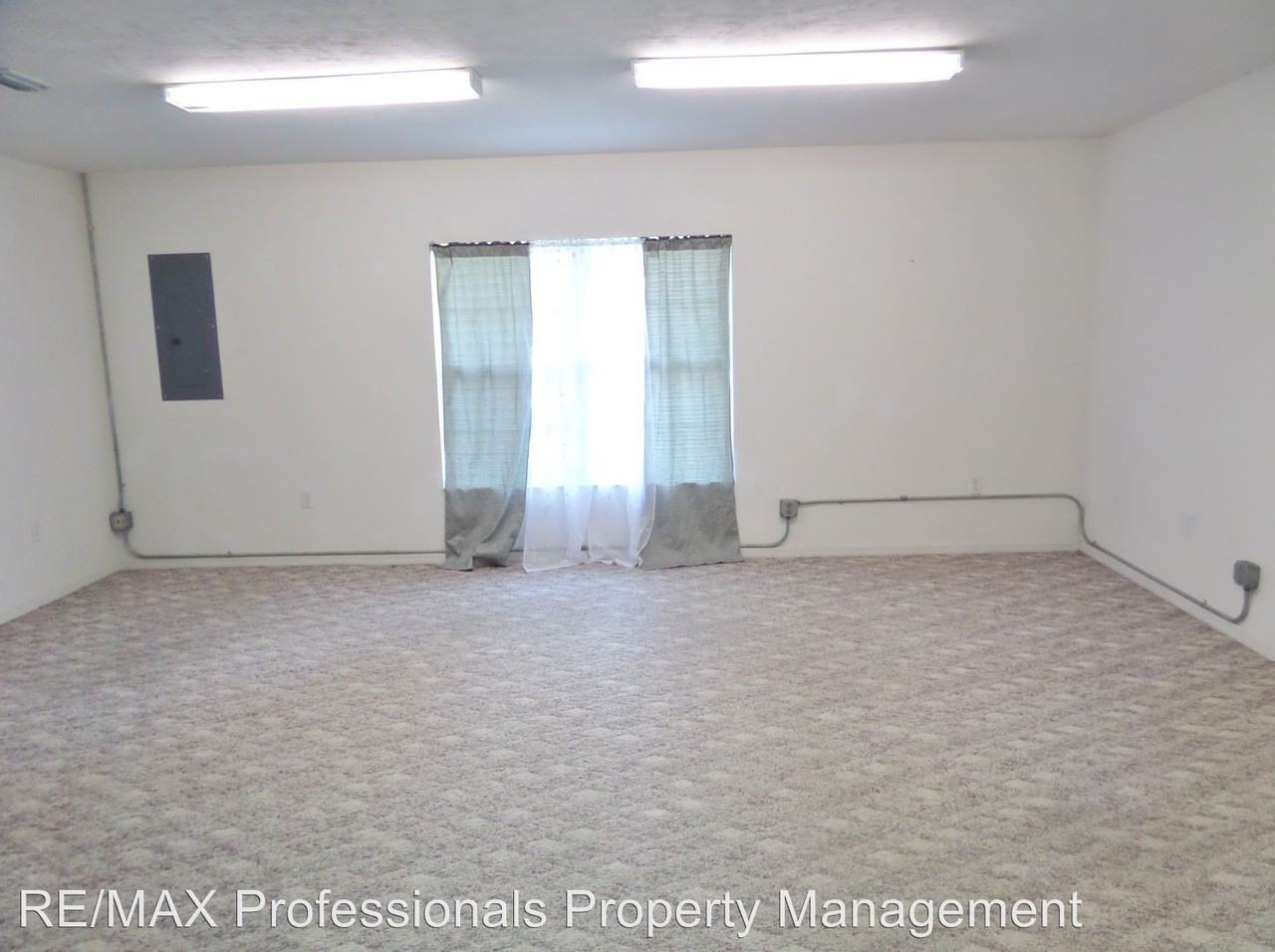 256 Nw Charlotte Glen - Photo 3 of 24