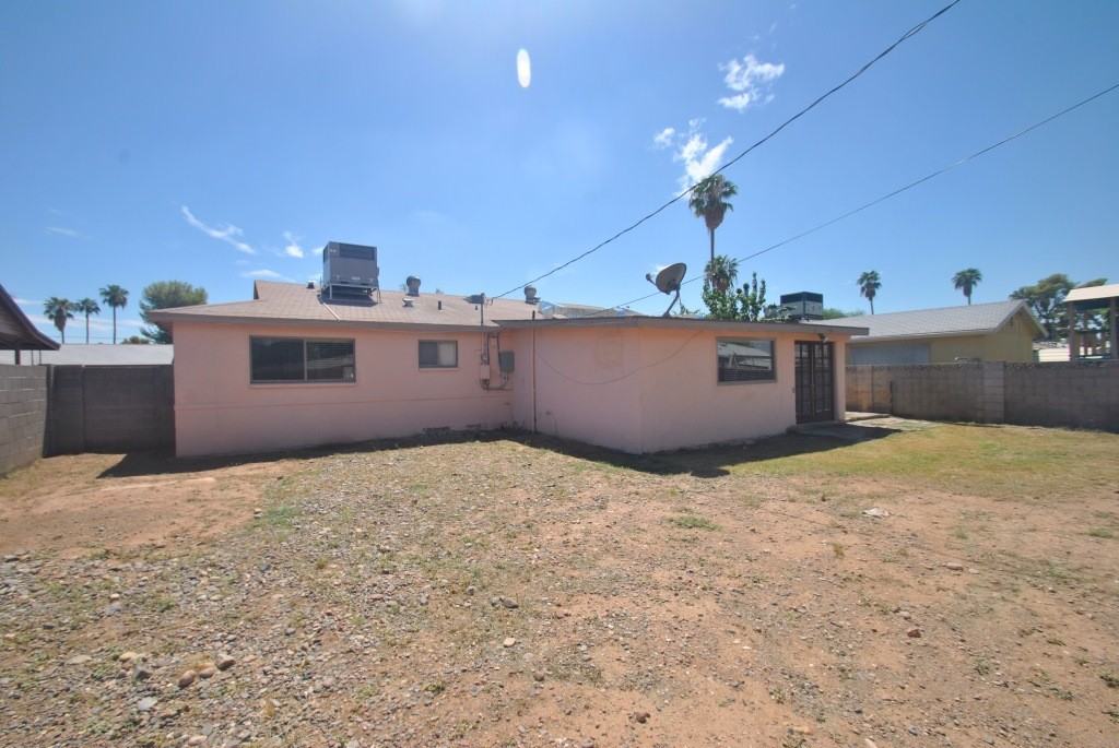 1038 E Las Palmaritas Dr - Photo 2 of 21