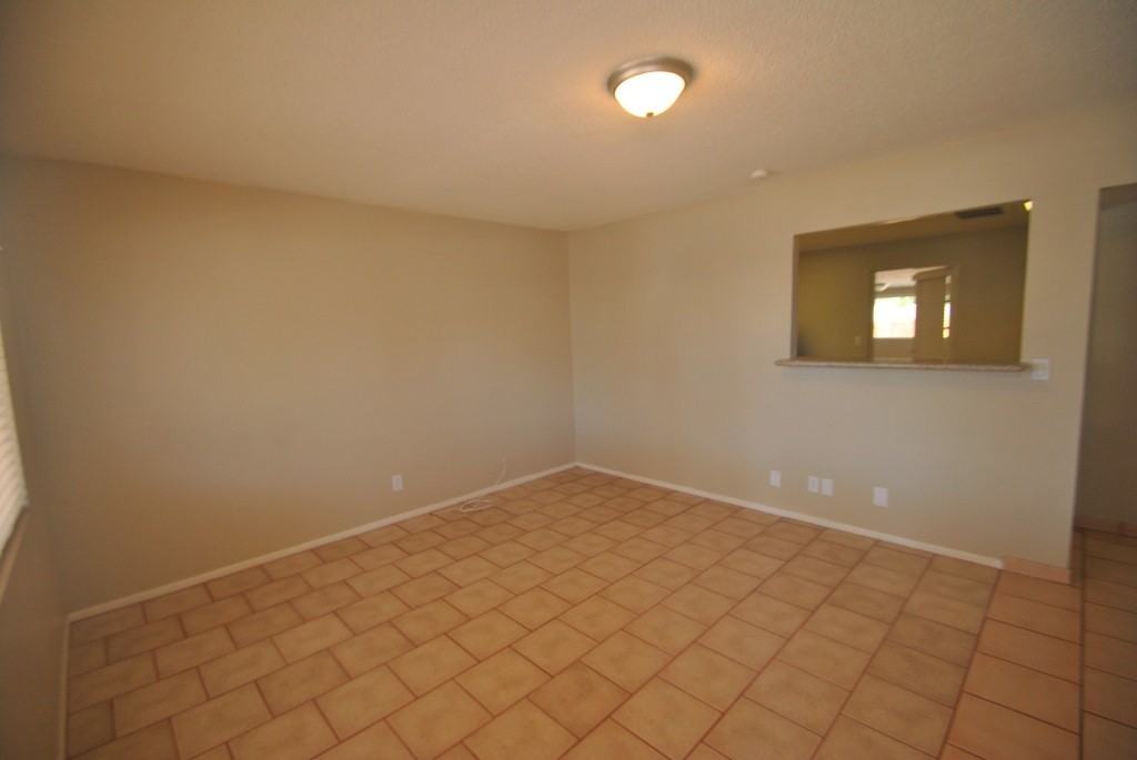 1038 E Las Palmaritas Dr - Photo 3 of 21