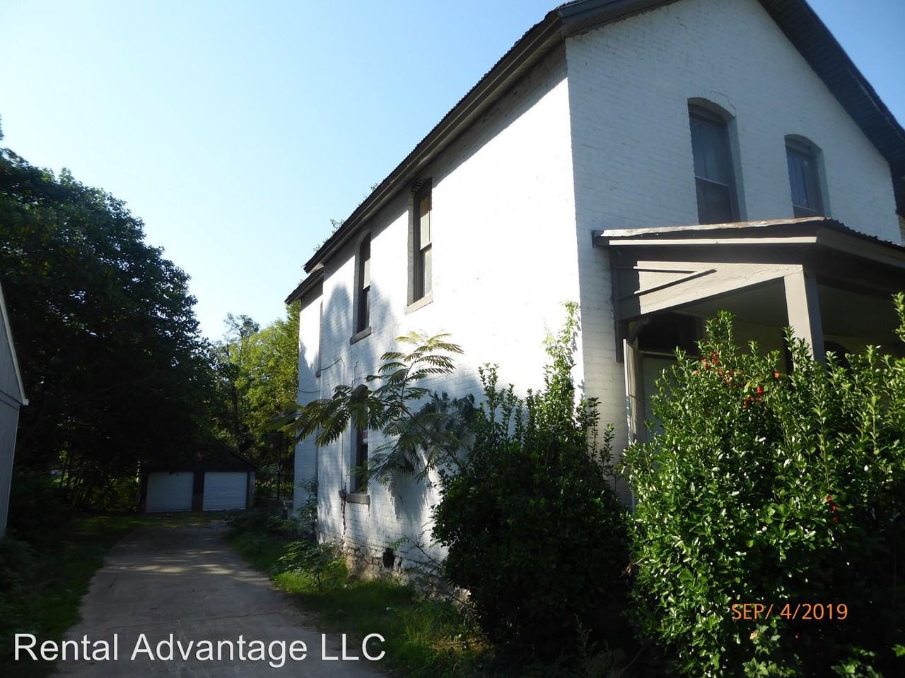 181 1st St - Photo 3 of 22