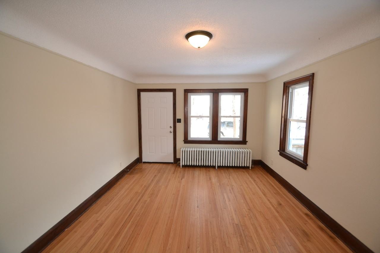 2812 S 34th Ave - Photo 2 of 9