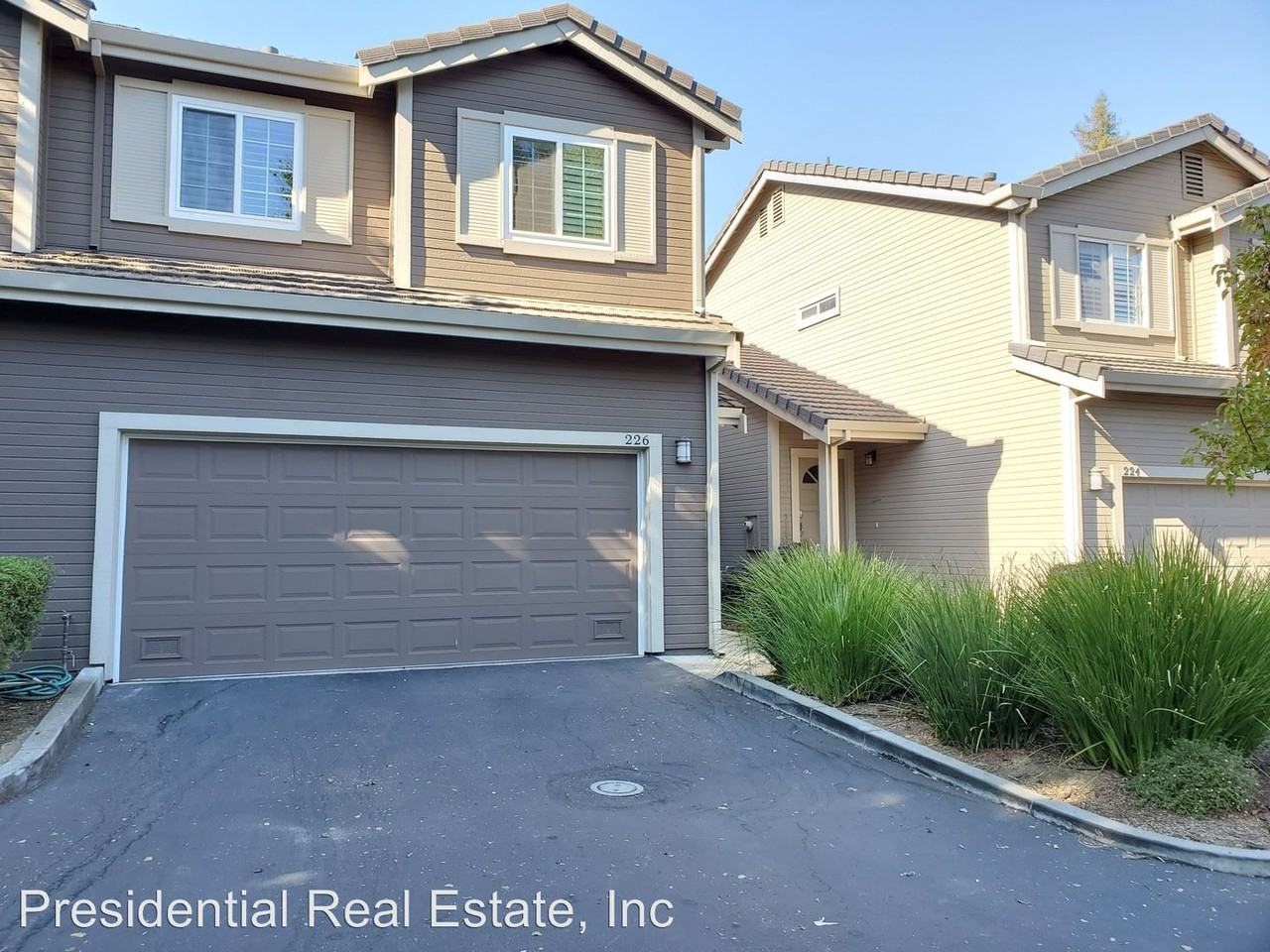226 Chalet Woods Place - Photo 2 of 9