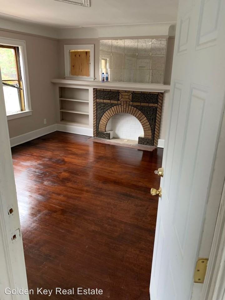 15769 Turner - Photo 2 of 7