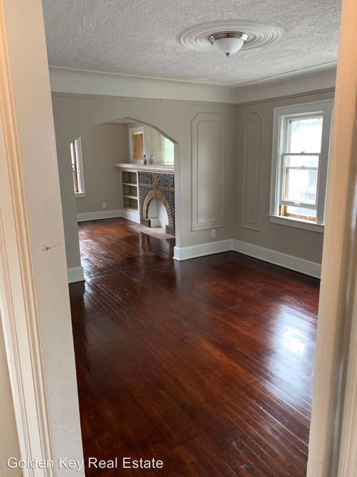 15769 Turner - Photo 3 of 7