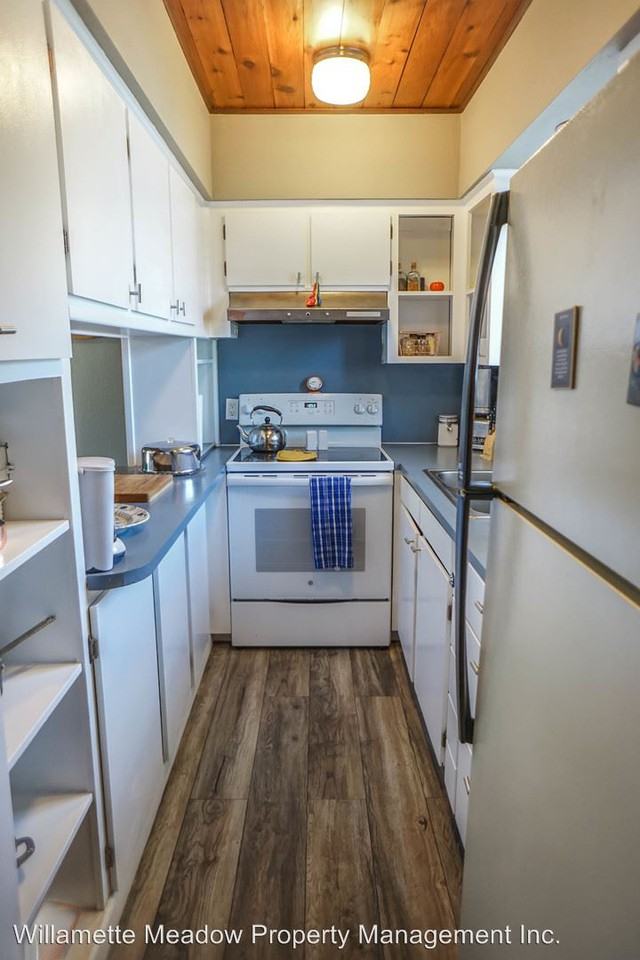 1815 5th St NE - Photo 2 of 24