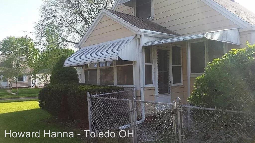 2941 123rd Street - Photo 3 of 14