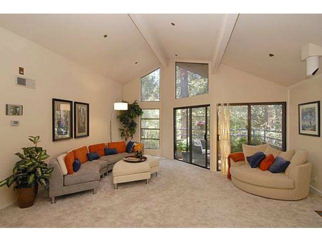 35 9th Ave #14 - Photo 2 of 9