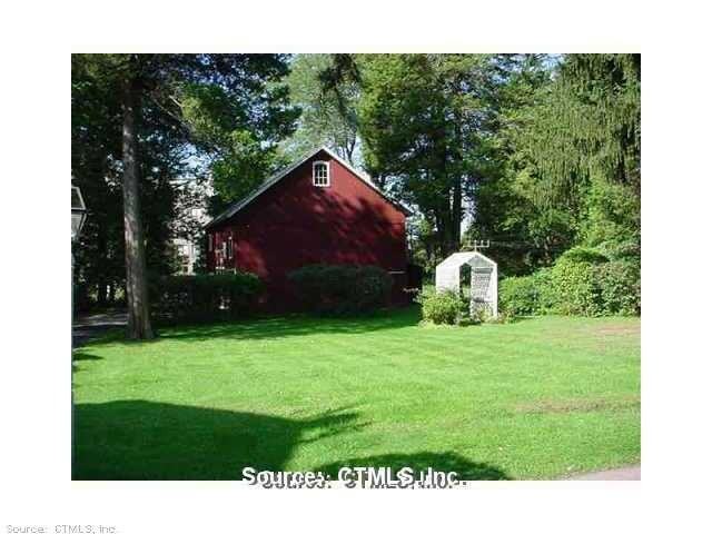 355 Middletown Ave - Photo 3 of 24