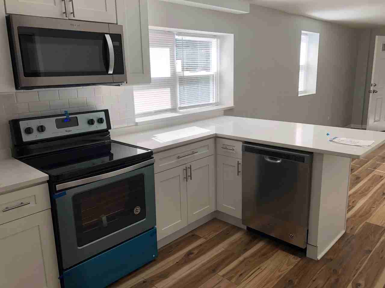 2731 West Saint Georges Court - Photo 2 of 9